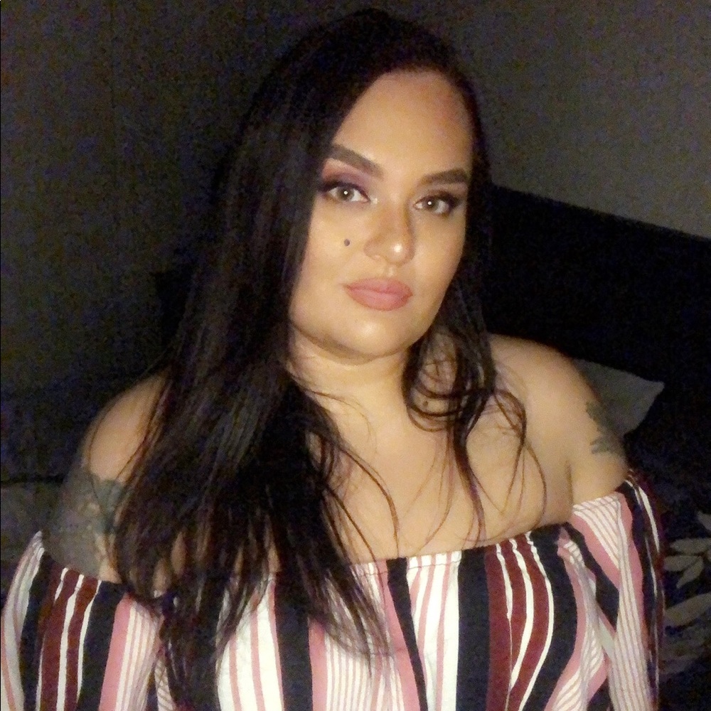 Meet your Posher, Traci
